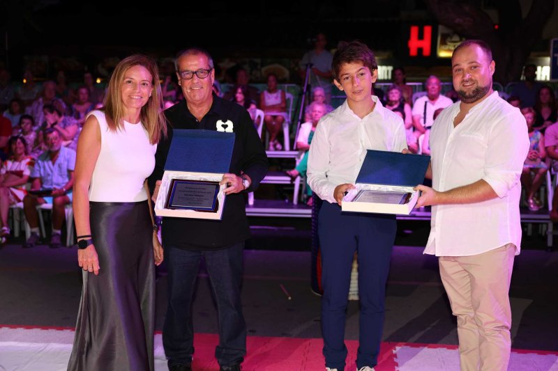 Y los mares sucumben ante la acción depredadora y el egoísmo de la humanidad en los Escacs Vivents de Xàbia  Y los mares sucumben ante la acción depredadora y el egoísmo de la humanidad en los Escacs Vivents de Xàbia